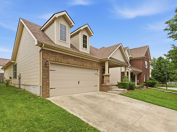 3rd image of 2545 Milsom Ln