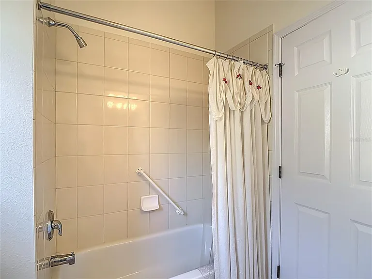 12200 Putter Green Ct — Photo 14
