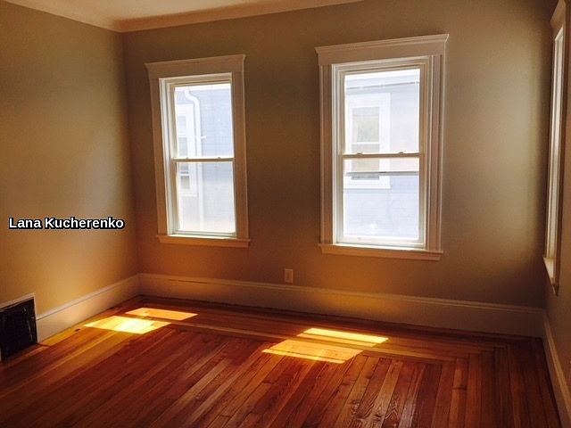 2nd image of 222 Prospect St #3LF