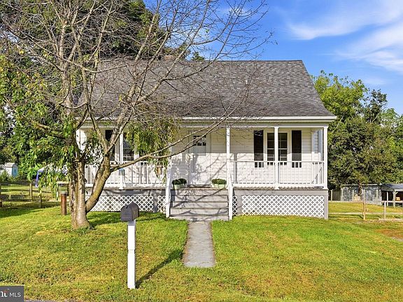 3rd image of 197 Denny Ln