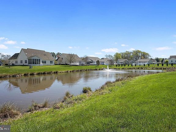 5th image of 392 Winesap Ln