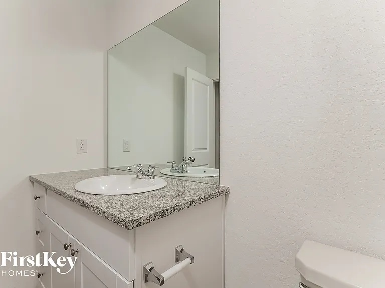 10643 Erinita Way — Photo 11