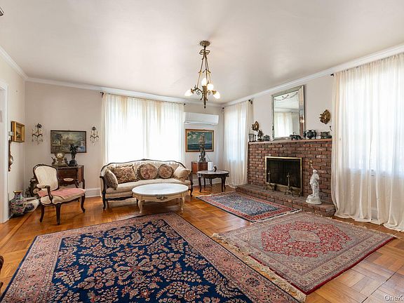 3rd image of 98 Washington Avenue S