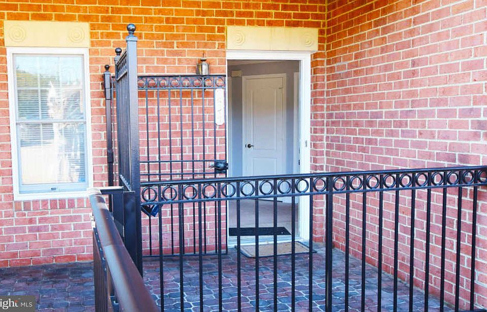 1st image of 6924 Fairfax Dr Unit 234