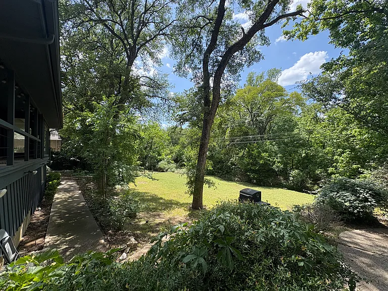 211 Mill Creek Dr — Photo 23