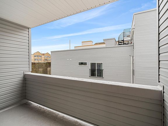 5th image of 1714 N 22nd St #302