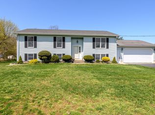 2 Longo Ln, Northford, CT 06472