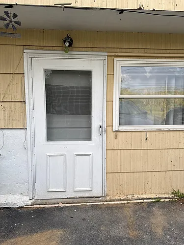 126 Belmont Ave Photo 1