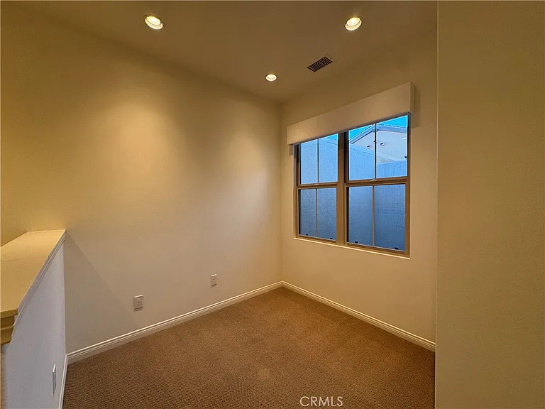117 Thornhurst — Photo 10