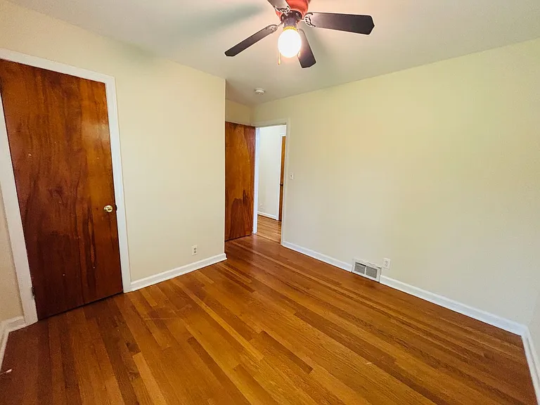 709 Barringer Dr — Photo 13