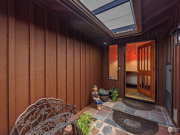 3rd image of 4404 272nd Avenue NE