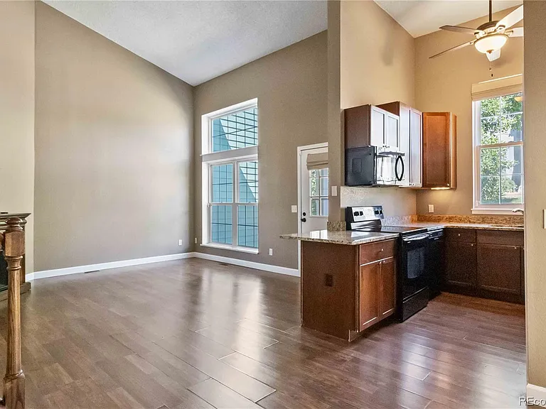 19713 Applewood Ct — Photo 1