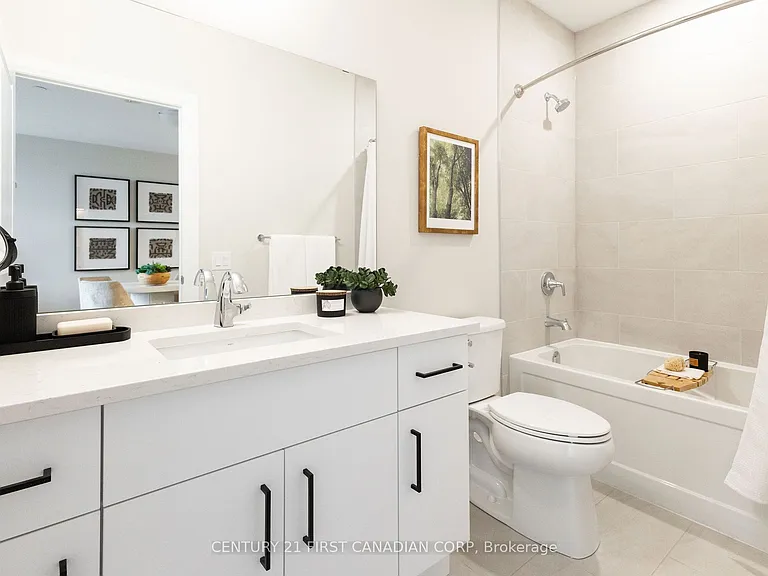 4286 King St E #1008 — Photo 6