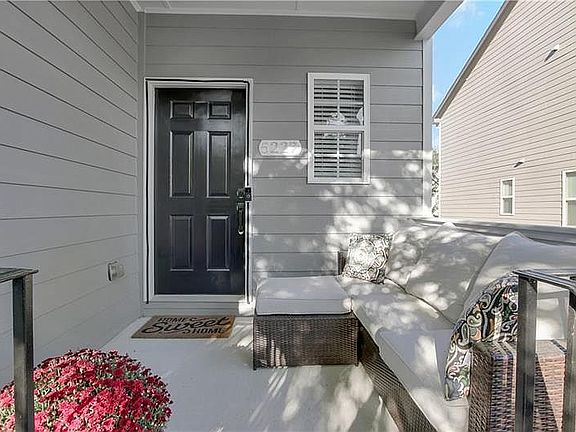 2nd image of 5227 Whiteoak Ave SE