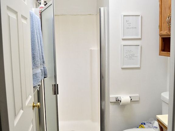 3rd image of 1200 W 29th St #1202