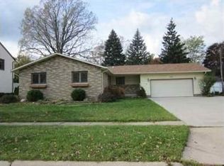 1484 Carolina, Marysville, MI