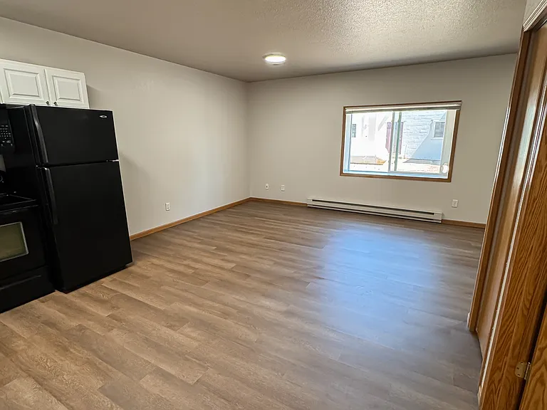 117 W Main St — Photo 39