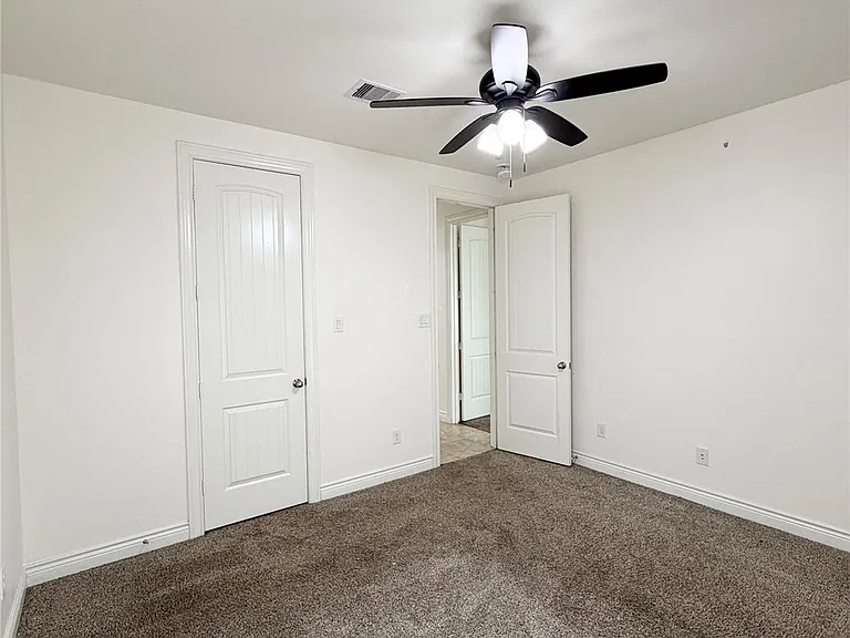 6515 Sterling Shores Ln — Photo 22