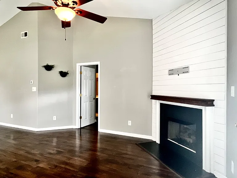119 Ross Moore Ave — Photo 9