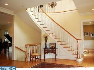 302 N Ashview Ln, Wilmington, DE 19807