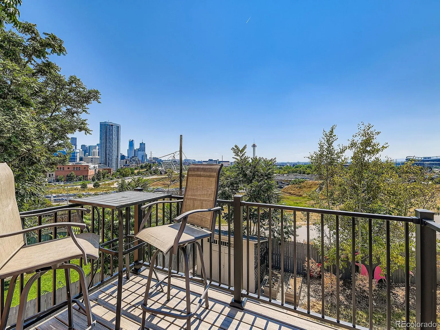 3 bed, 3.0 bath, 3549 sqft, $5,250 — Photo 4