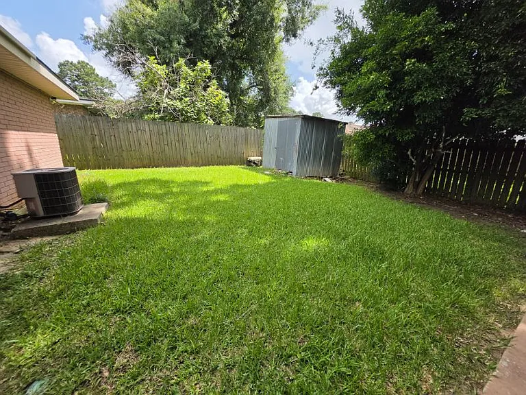 107 Tyler Dr — Photo 17