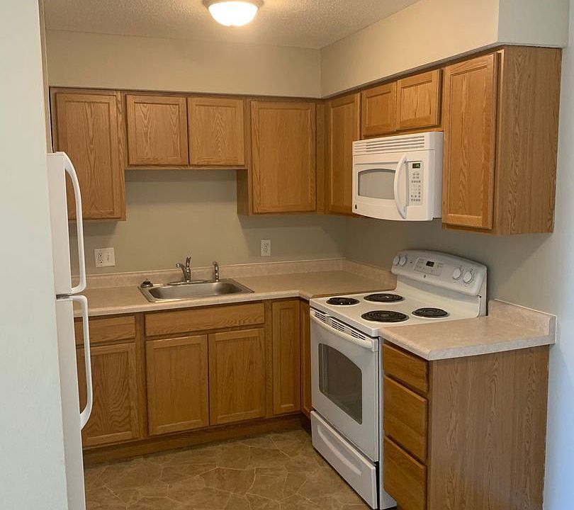 1st image of 3451 Grand Ave APT 3