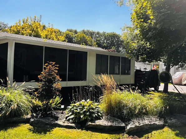 490 Empire Rd #Gul030, Pt Colborne, ON L0S 1R0