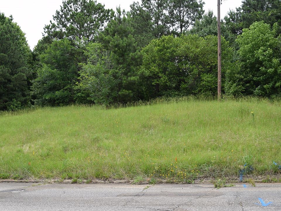 1st image of 1 Main St