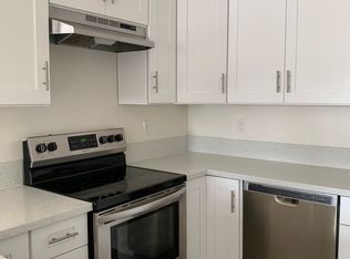 1431 Manhattan Beach Blvd APT B, Manhattan Beach, CA 90266