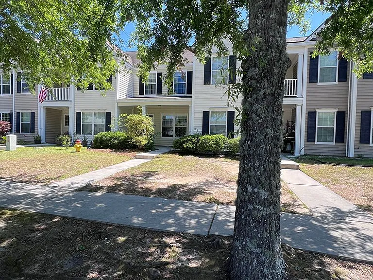 65 Fairgreen St — Photo 3