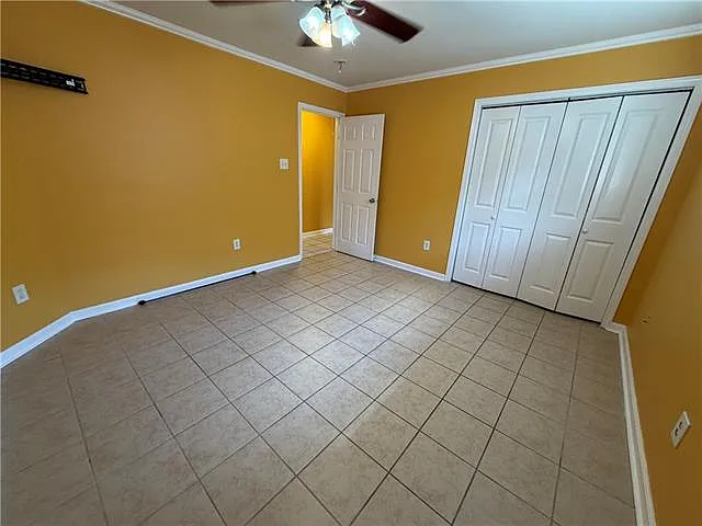 511 E Genie St — Photo 7