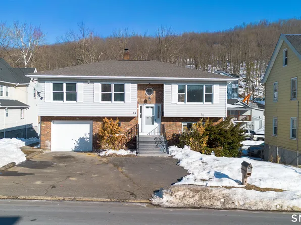 53 High St, Naugatuck, CT 06770