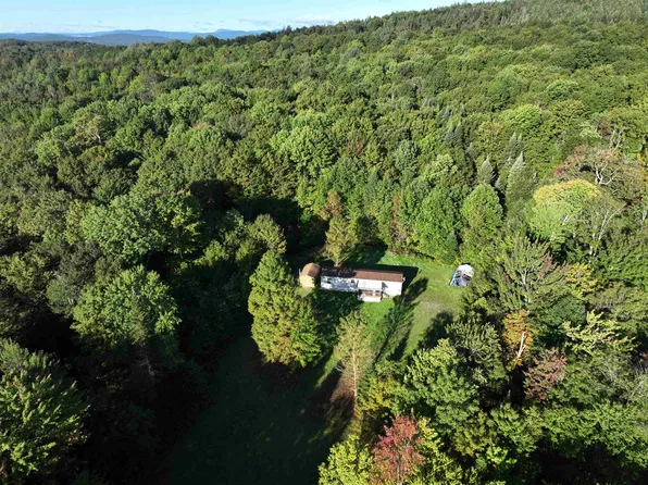 2078 Gore Road, Holland, VT 05829