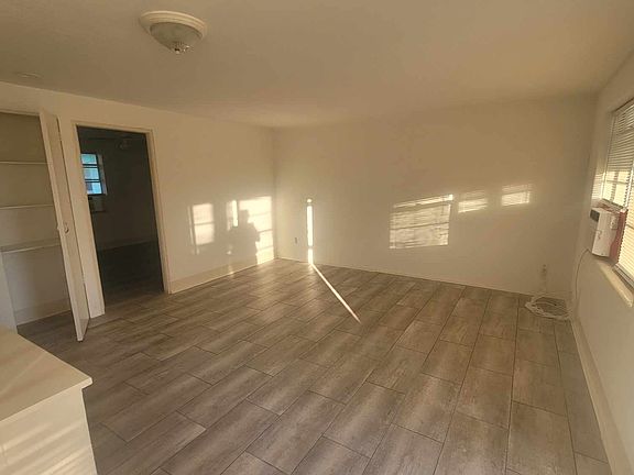 2nd image of 3166 La Paloma Ave #S