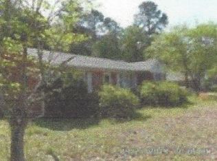 1216 Lakeshore Dr, Camden, SC 29020