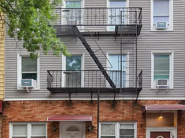 183 Green St #Hse, Brooklyn, NY 11222
