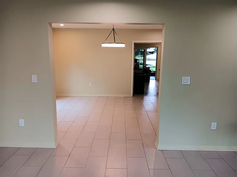 6745 Twelve Oaks Blvd — Photo 9