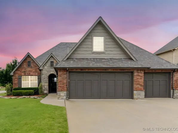 113 E 128th St S, Jenks, OK 74037