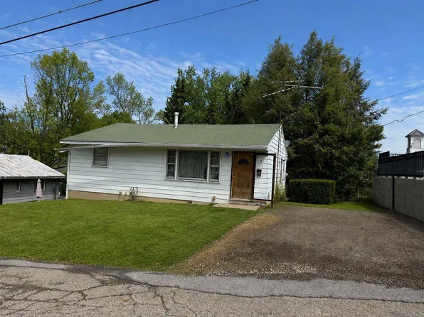 18 W 2nd St, Fredericktown, OH 43019