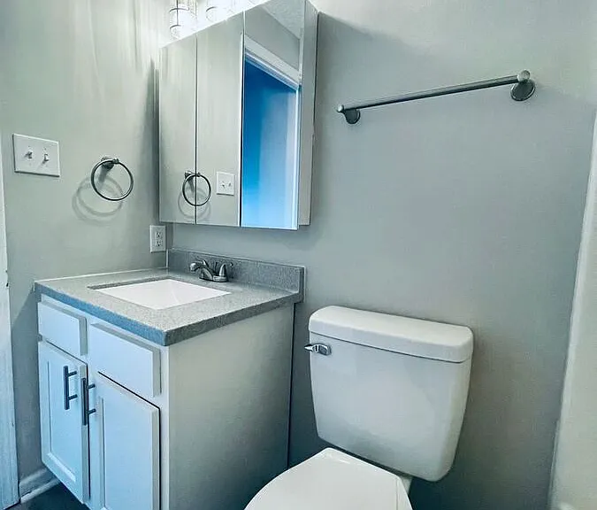 196 Georgetown Dr #5 — Photo 15