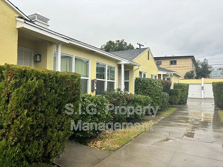 1151 Western Ave #C — Photo 8