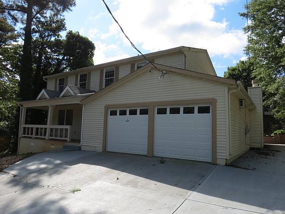 2nd image of 1382 Silver Lake Dr