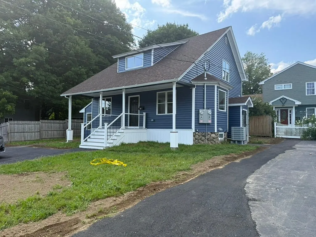 2 Bed, 1 Bath Unit in Shrewsbury | $2200/mo — Photo 1