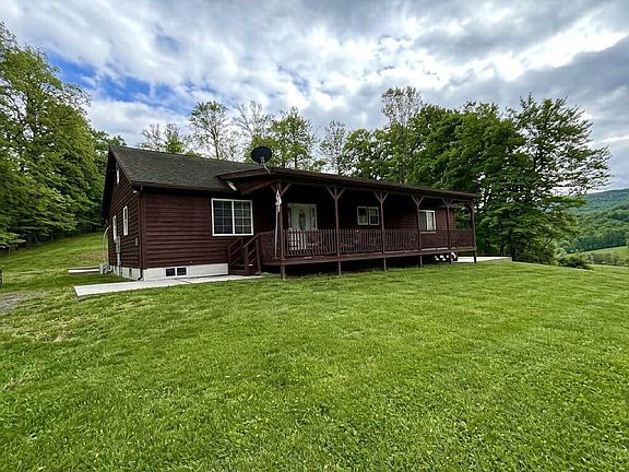 4th image of 110 Saddle Ridge Dr