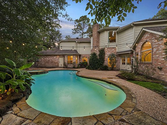 2nd image of 44 Dovewood Pl