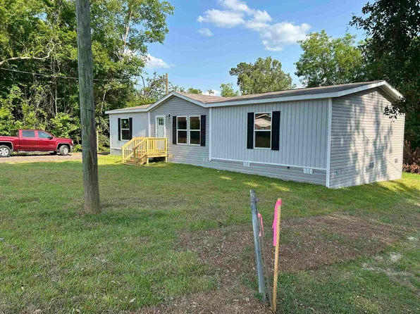 330 African St, Chattahoochee, FL 32324