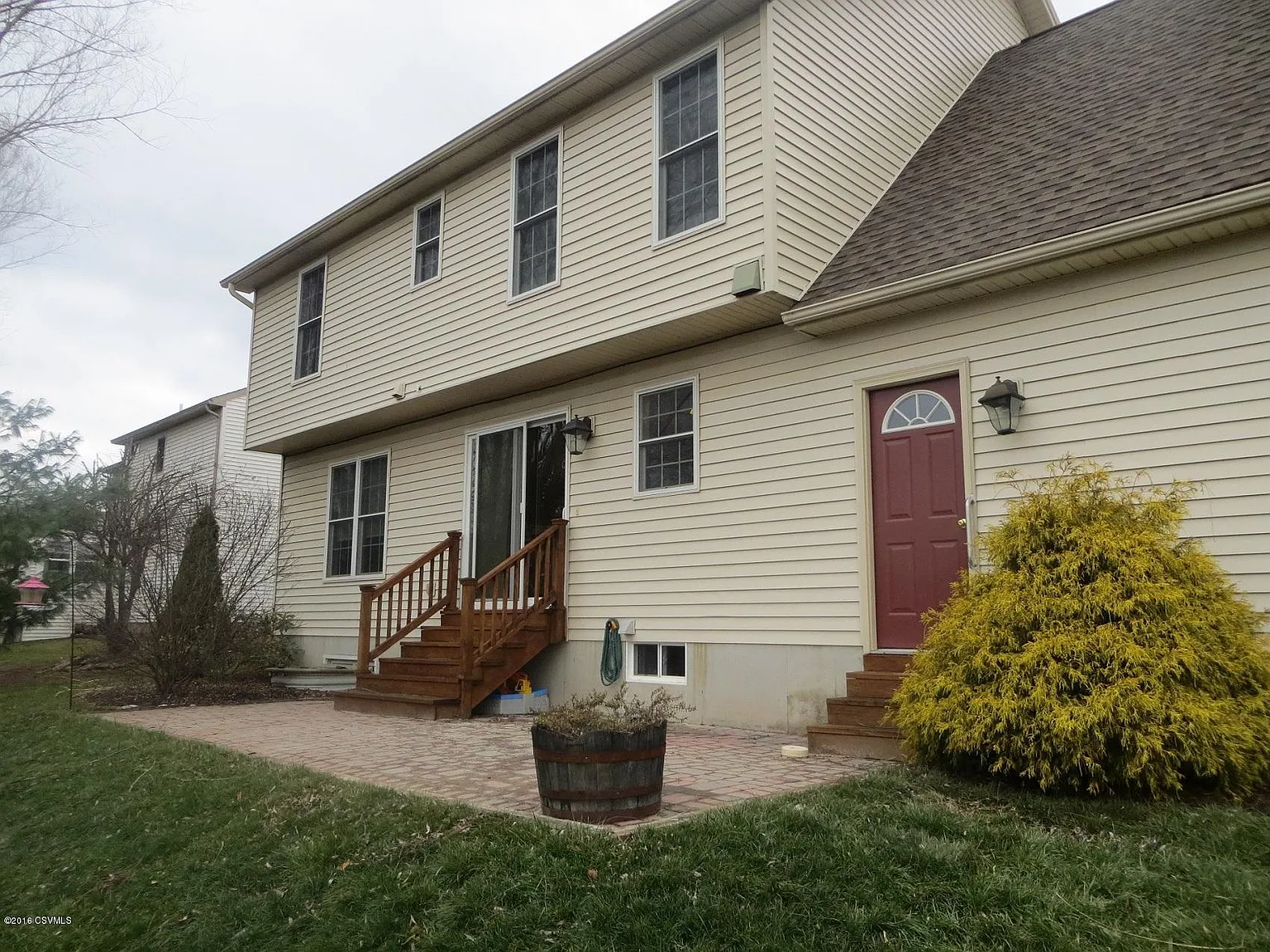 4 bed, 2146 sqft, $2,600 — Photo 2