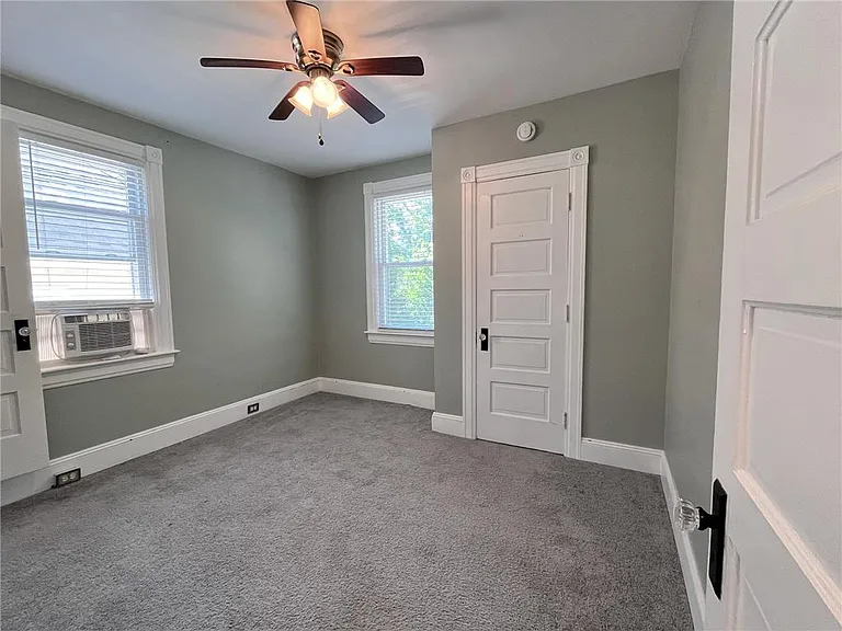 708 Pardee St — Photo 15