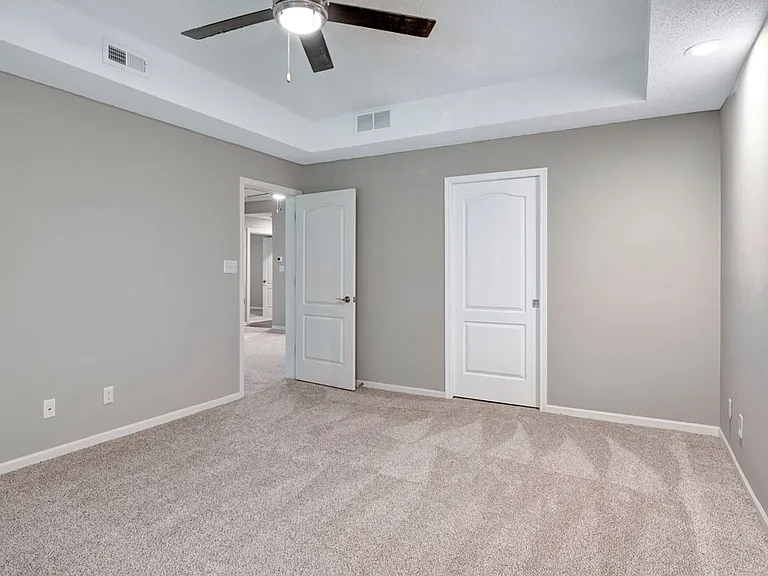 Parkhill Luxury Apartments — Photo 20